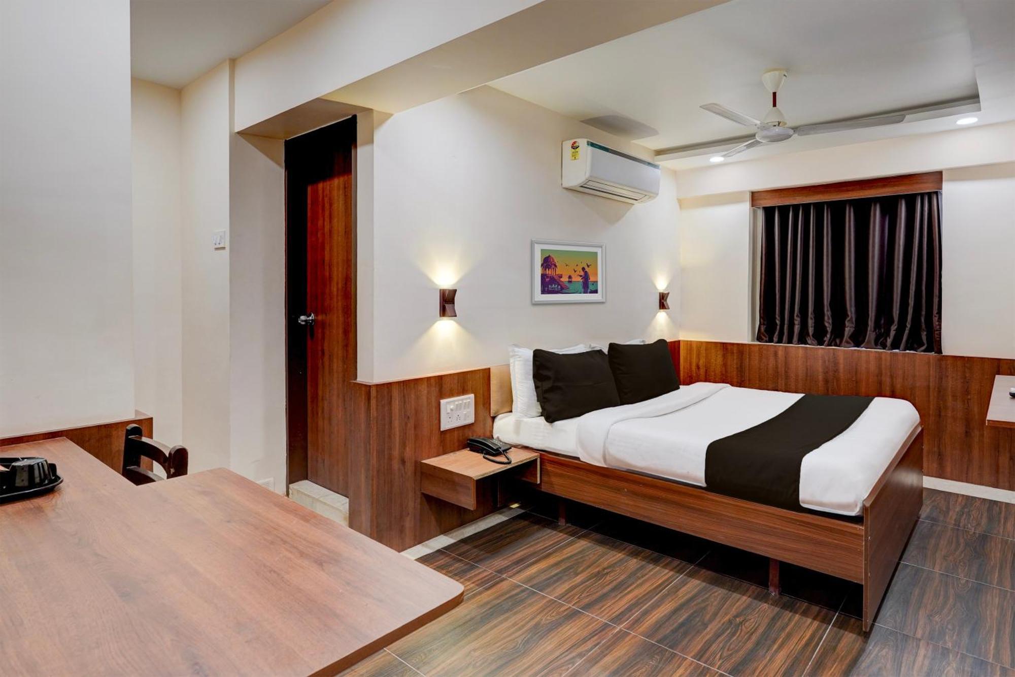 Townhouse Oriental Inn Chennai Exterior photo